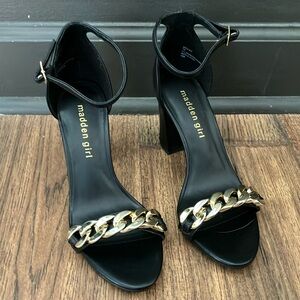 Steve Madden Black Heeled Sandal with Gold Chain Embellishment